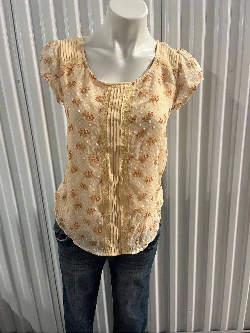 Lauren Conrad peach colored floral top